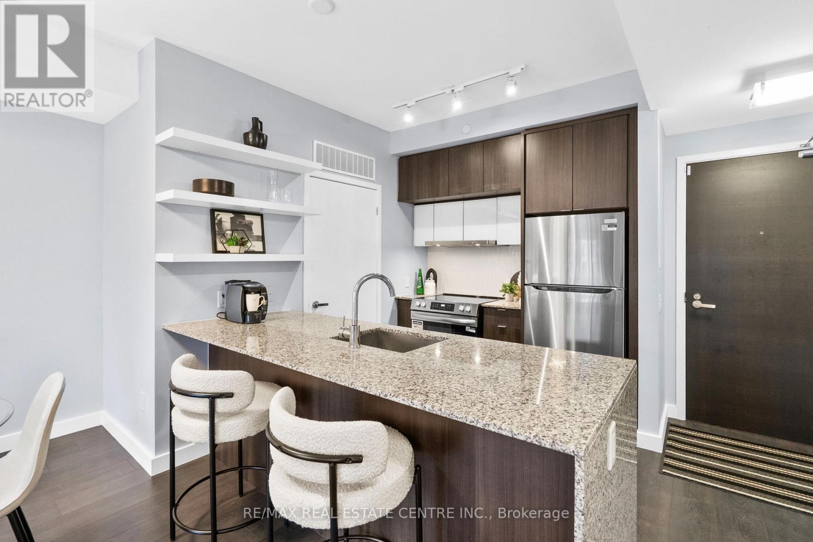 213 - 5005 Harvard Road, Mississauga, Ontario  L5M 0W5 - Photo 6 - W12913410