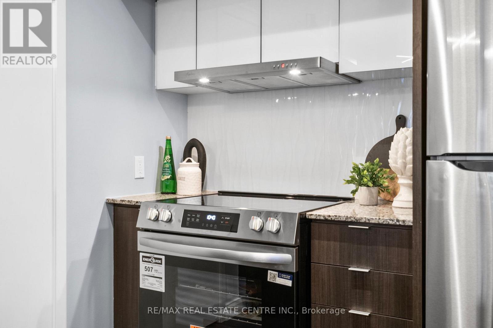 213 - 5005 Harvard Road, Mississauga, Ontario  L5M 0W5 - Photo 8 - W12913410