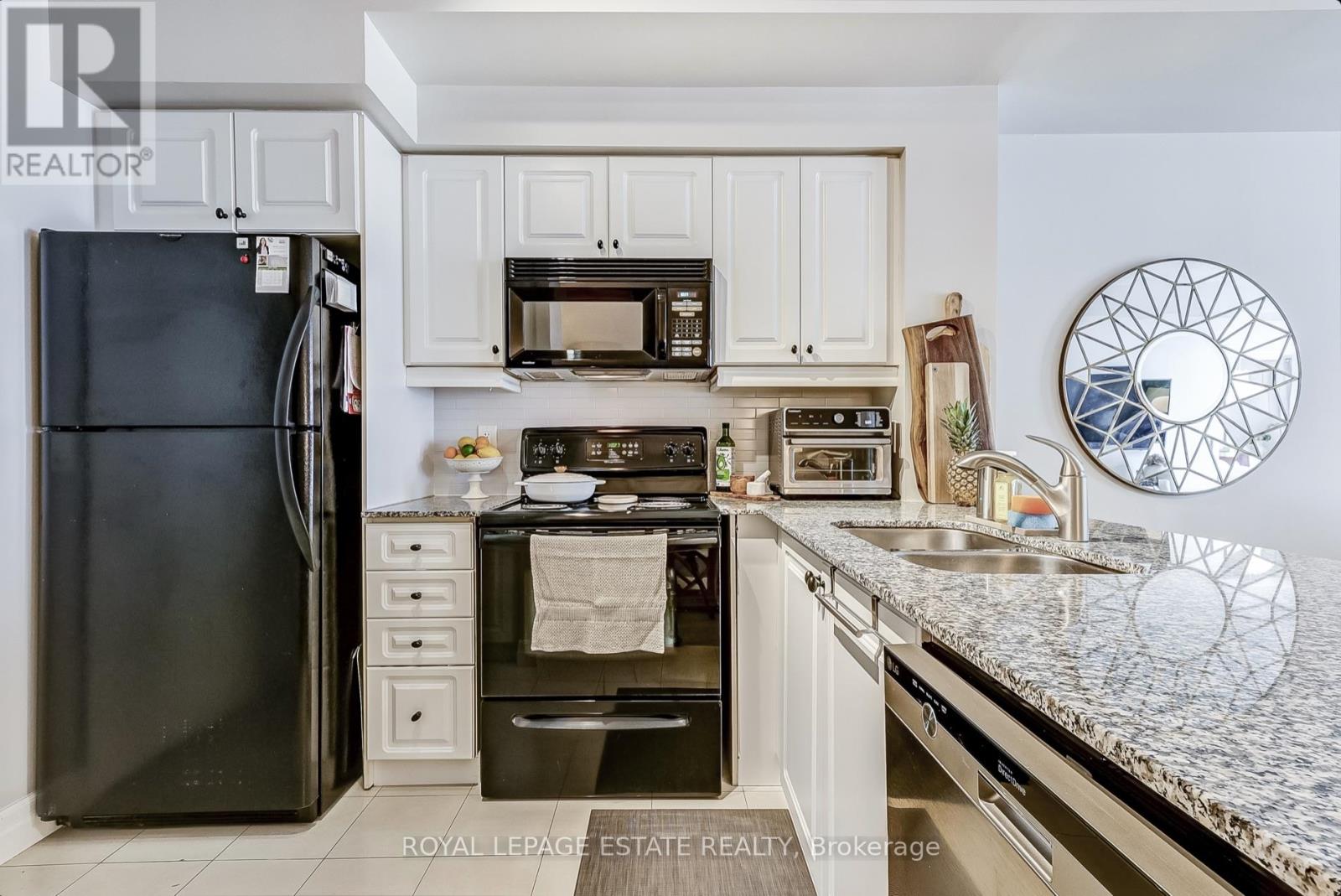 806 - 58 Marine Parade Drive, Toronto (Mimico), Ontario  M8V 4G1 - Photo 11 - W12913412