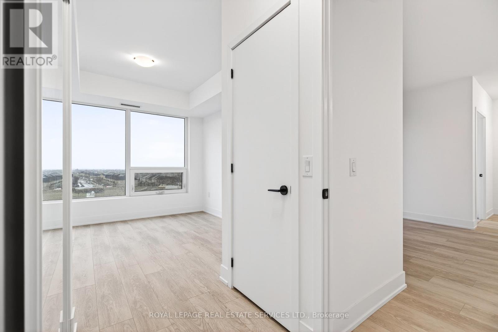 512 - 2450 Old Bronte Road, Oakville, Ontario  L6M 5P6 - Photo 7 - W12913414