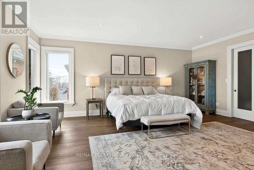 195 Pomona Avenue, Burlington, Ontario  L7N 1S9 - Photo 22 - W12913418