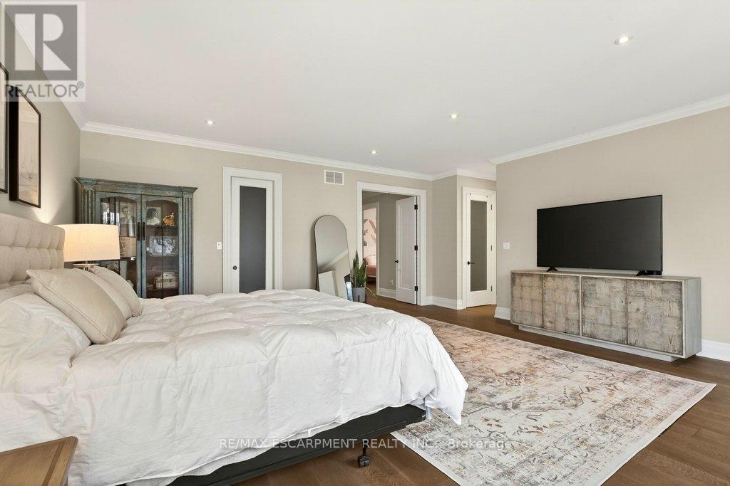 195 Pomona Avenue, Burlington, Ontario  L7N 1S9 - Photo 23 - W12913418