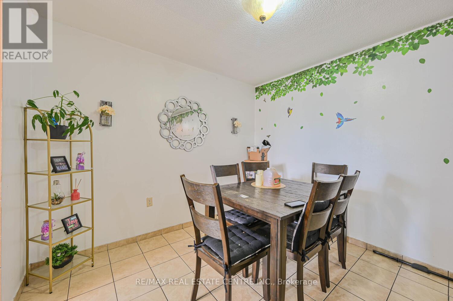 403 - 21 Knightsbridge Road, Brampton (Queen Street Corridor), Ontario  L6T 3Y1 - Photo 14 - W12913432