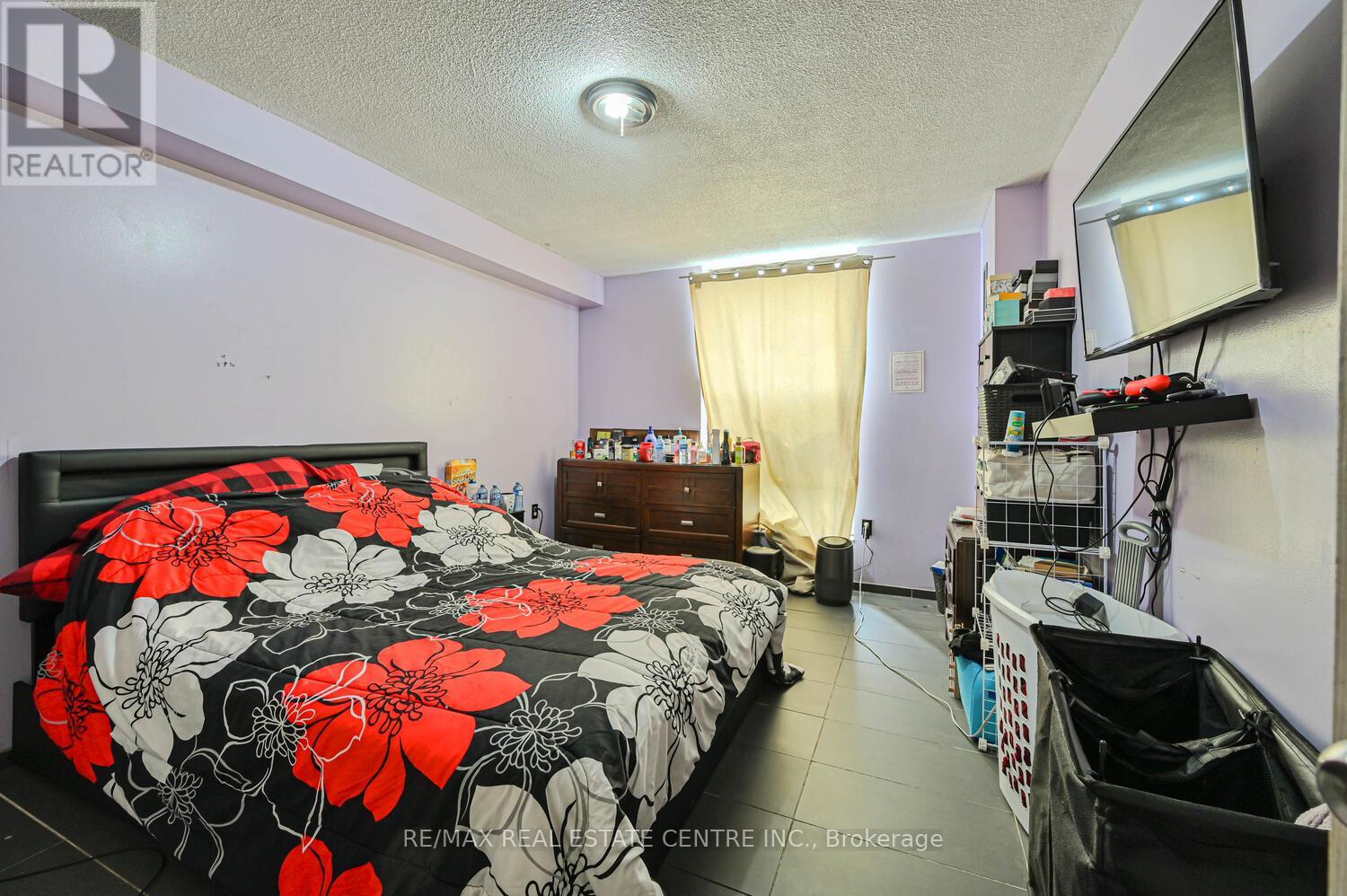 403 - 21 Knightsbridge Road, Brampton (Queen Street Corridor), Ontario  L6T 3Y1 - Photo 19 - W12913432
