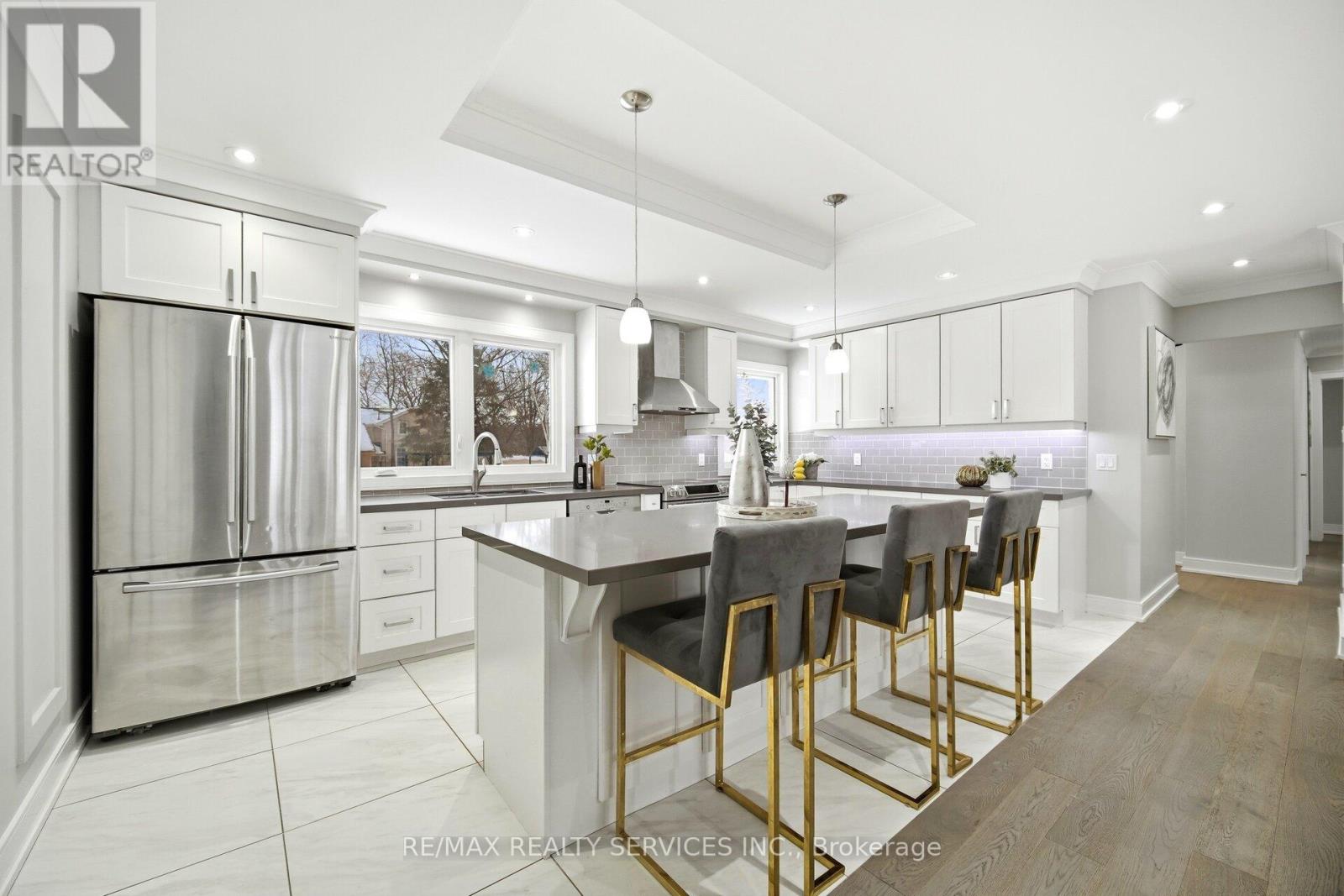 6037 Old Church Road, Caledon (Caledon East), Ontario  L7C 1H8 - Photo 13 - W12913434