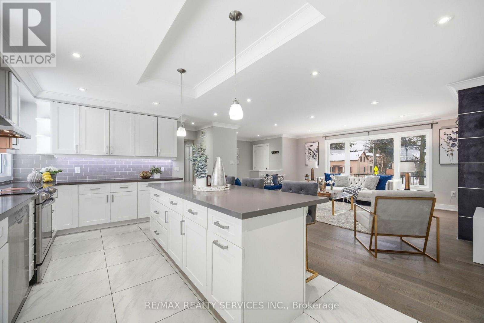 6037 Old Church Road, Caledon (Caledon East), Ontario  L7C 1H8 - Photo 15 - W12913434