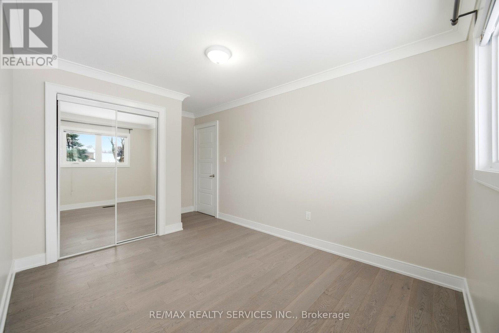 6037 Old Church Road, Caledon (Caledon East), Ontario  L7C 1H8 - Photo 20 - W12913434