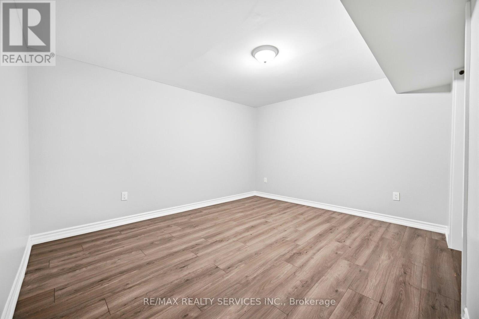 6037 Old Church Road, Caledon (Caledon East), Ontario  L7C 1H8 - Photo 39 - W12913434