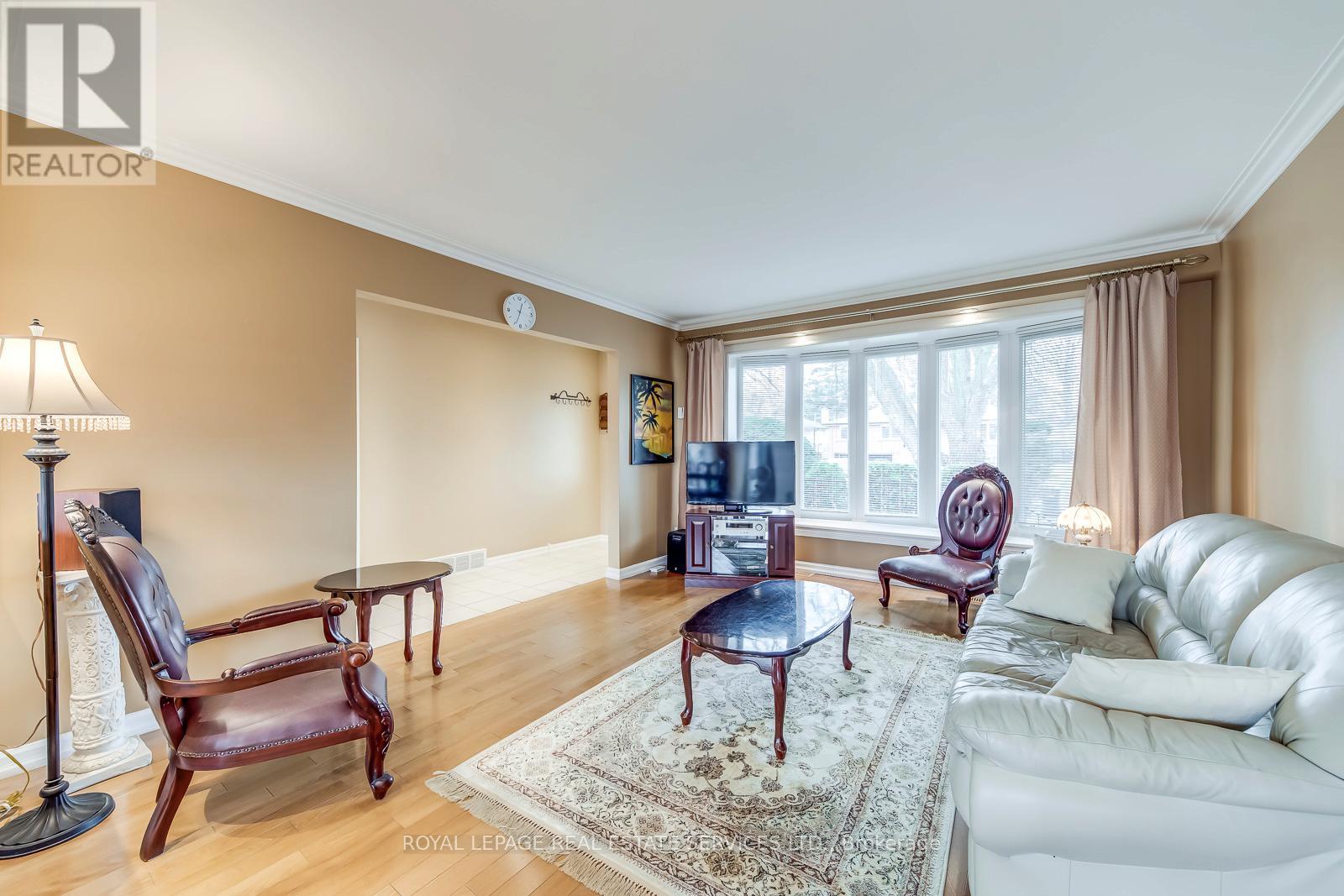 1607 Ewald Road, Mississauga, Ontario  L5G 4C4 - Photo 11 - W12913452