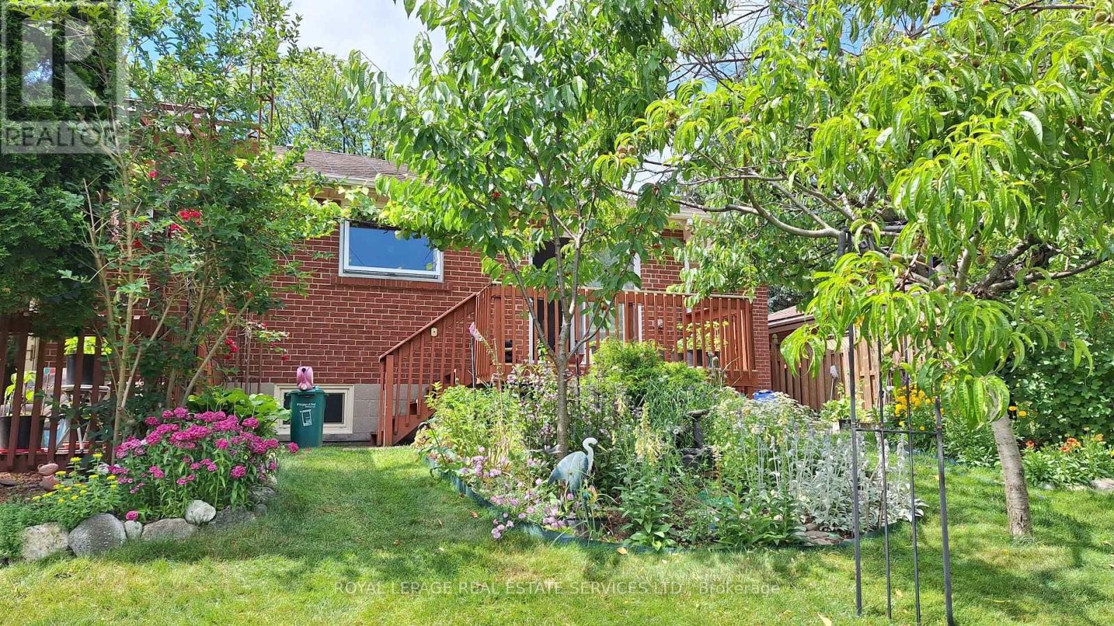 1607 Ewald Road, Mississauga, Ontario  L5G 4C4 - Photo 4 - W12913452