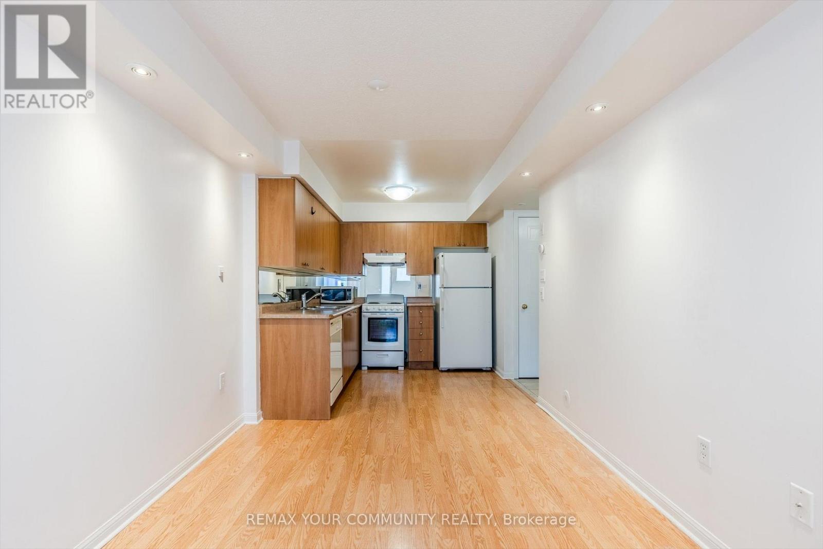 12 - 4620 Guildwood Way, Mississauga, Ontario  L5R 4H5 - Photo 3 - W12913458