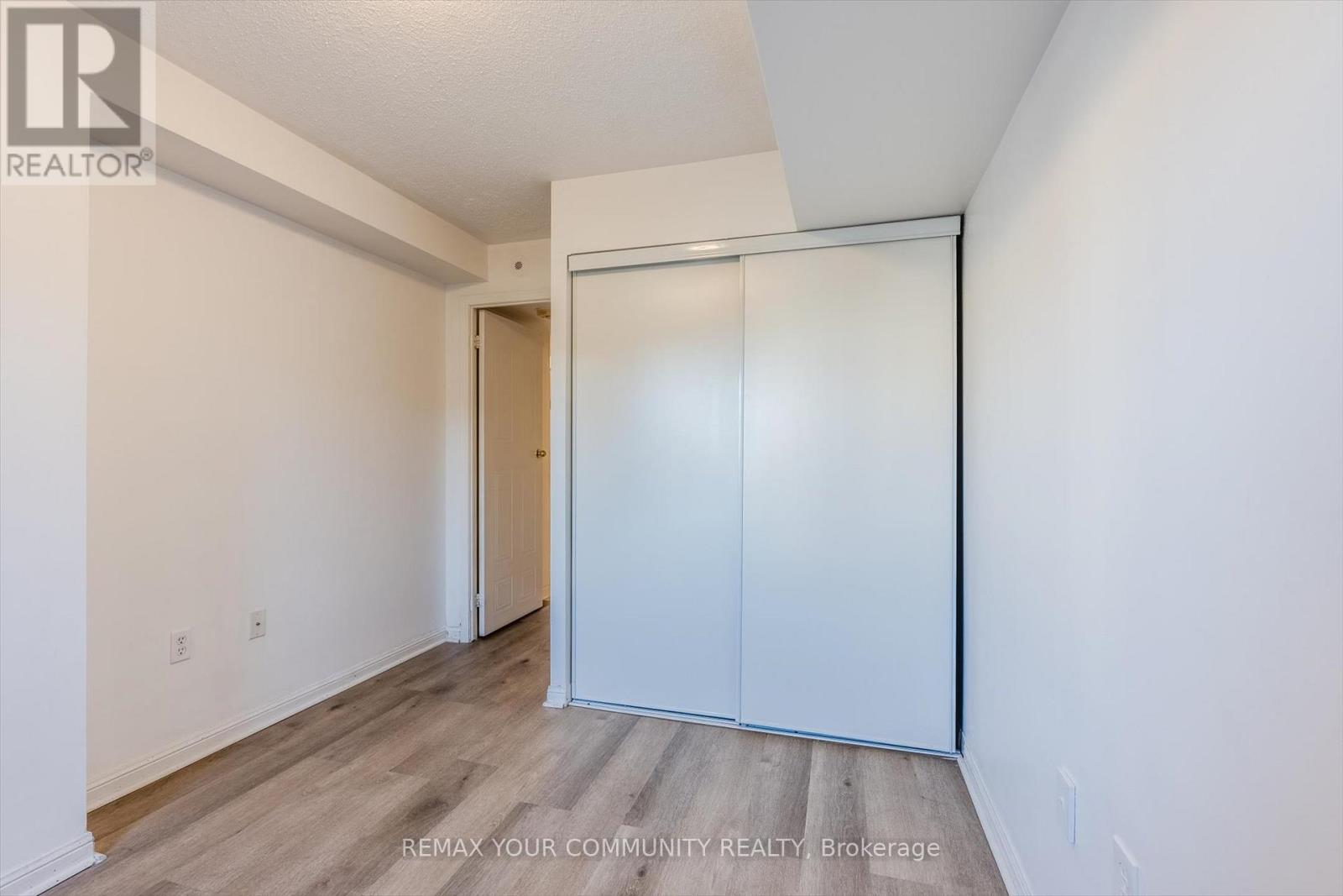 12 - 4620 Guildwood Way, Mississauga, Ontario  L5R 4H5 - Photo 6 - W12913458