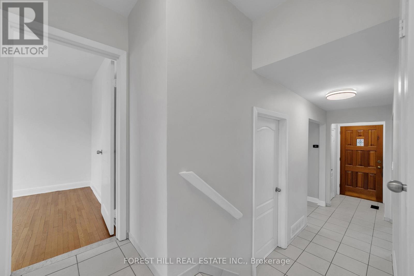 79 Kanarick Crescent, Toronto, Ontario  M3L 1P3 - Photo 23 - W12913466