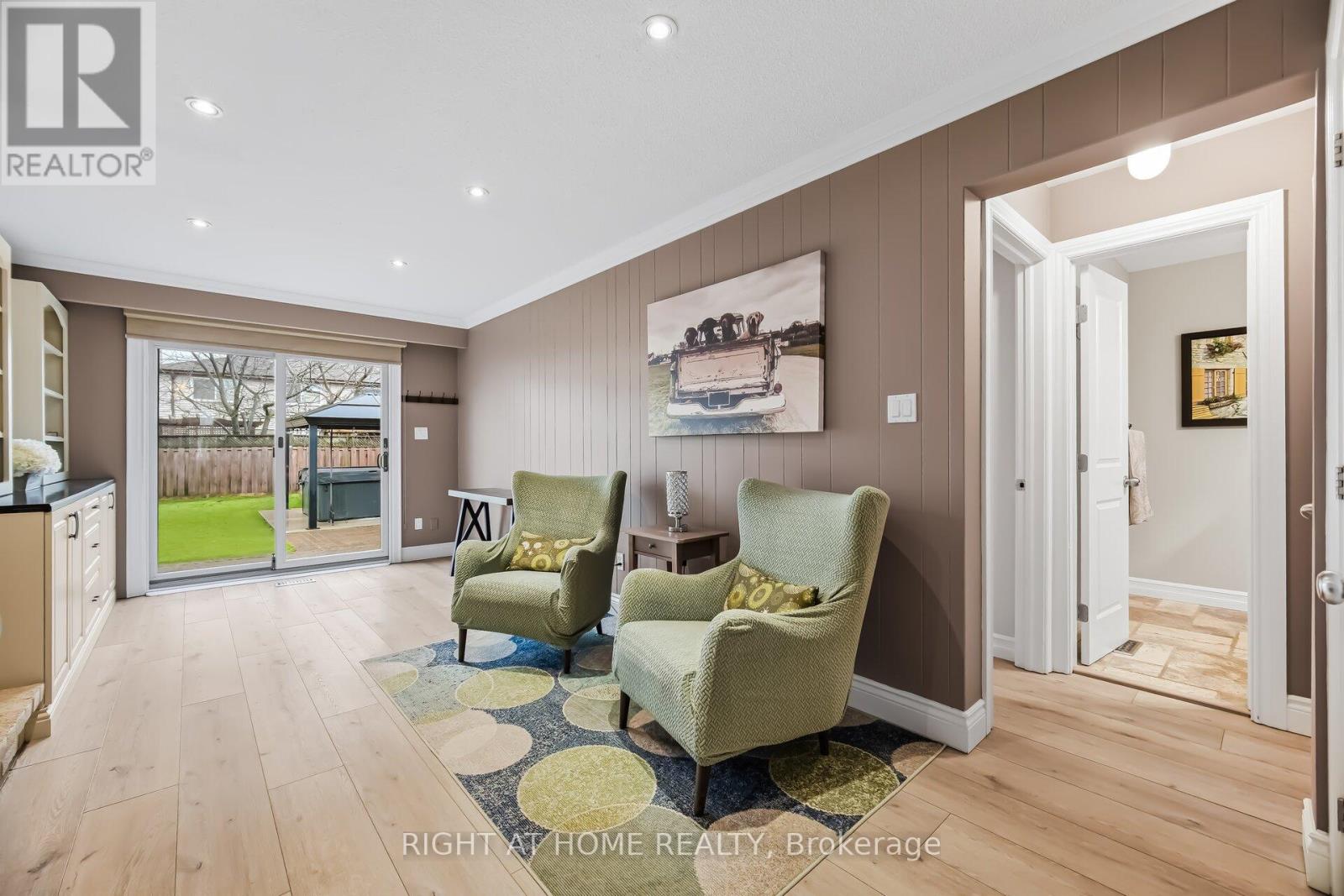 6370 Atherly Crescent, Mississauga, Ontario  L5N 2J2 - Photo 22 - W12913492