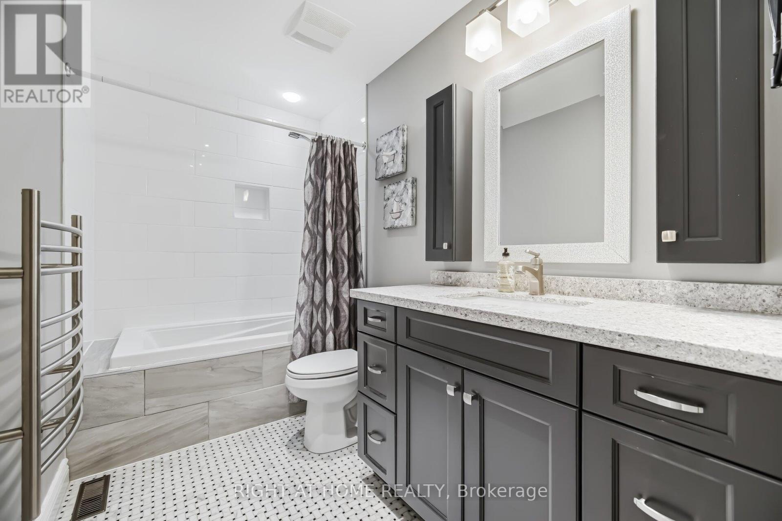 6370 Atherly Crescent, Mississauga, Ontario  L5N 2J2 - Photo 32 - W12913492