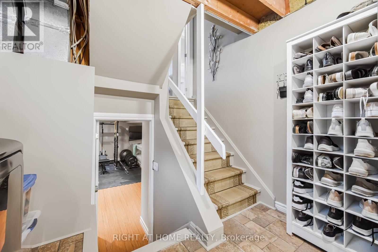 6370 Atherly Crescent, Mississauga, Ontario  L5N 2J2 - Photo 36 - W12913492