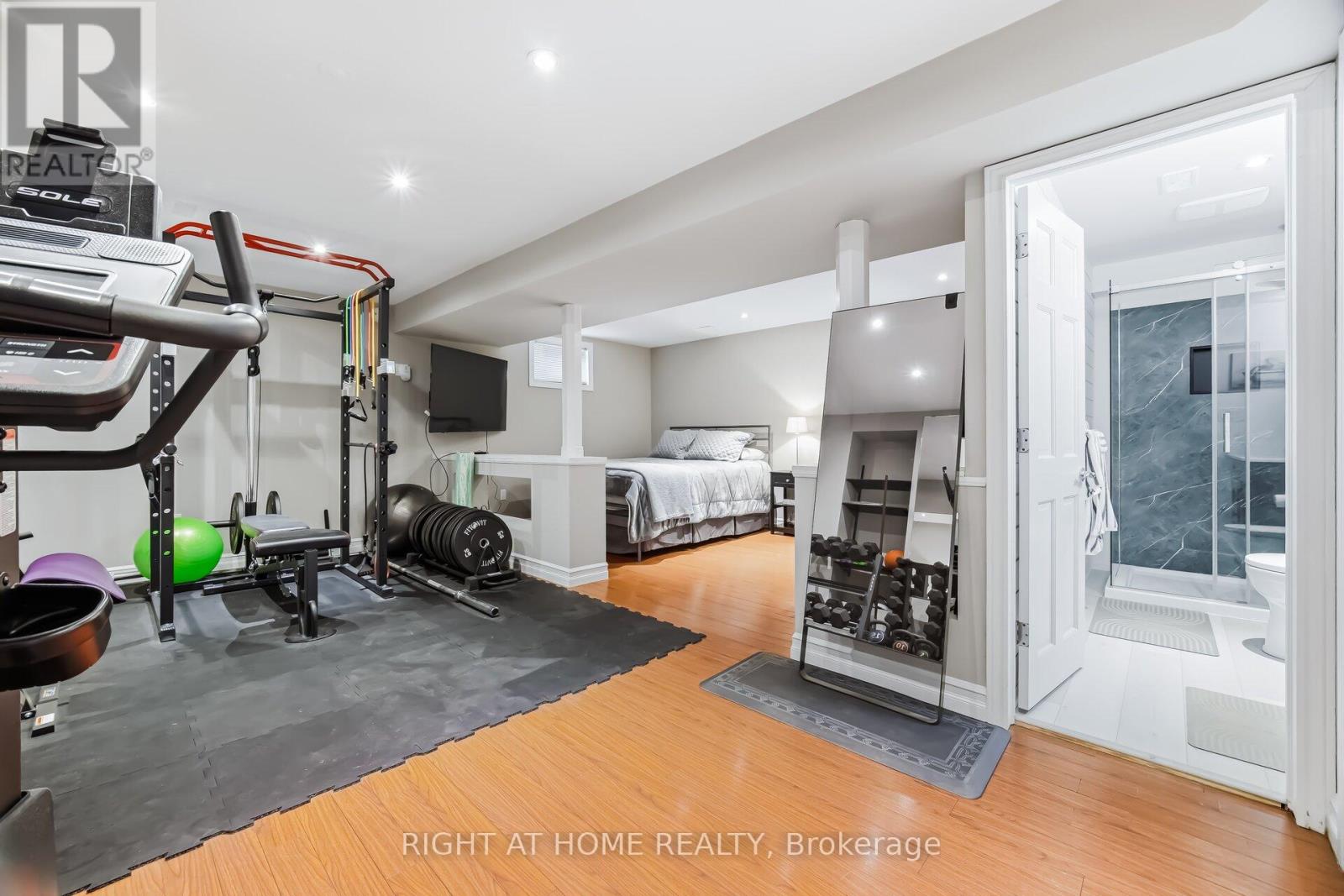 6370 Atherly Crescent, Mississauga, Ontario  L5N 2J2 - Photo 38 - W12913492