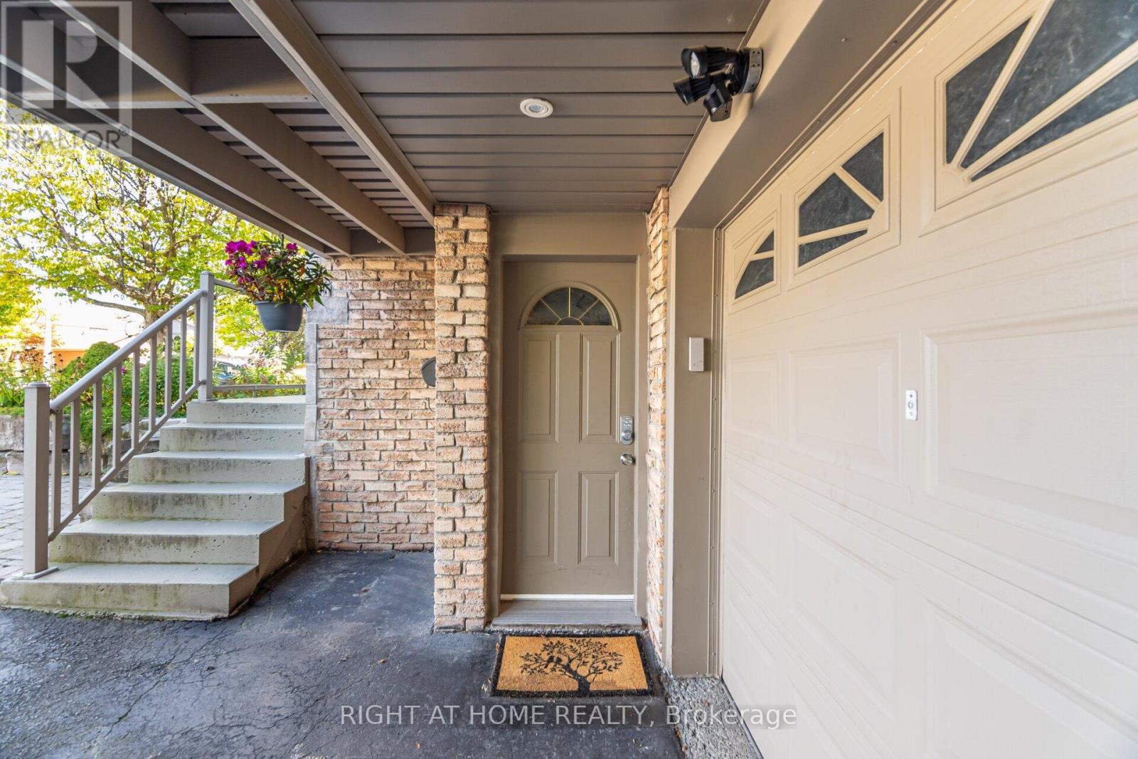 6370 Atherly Crescent, Mississauga, Ontario  L5N 2J2 - Photo 42 - W12913492