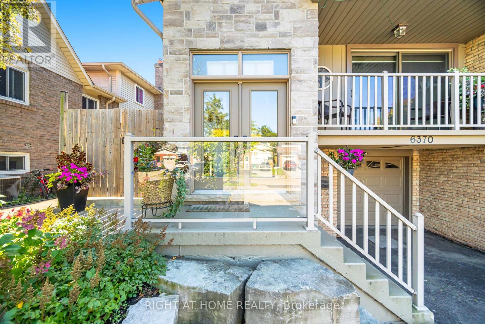 6370 Atherly Crescent, Mississauga, Ontario  L5N 2J2 - Photo 6 - W12913492