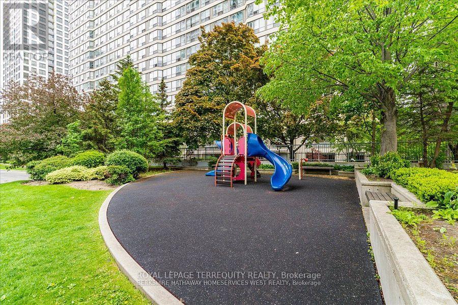 1104 - 1 Elm Drive W, Mississauga, Ontario  L5B 4M1 - Photo 47 - W12913514