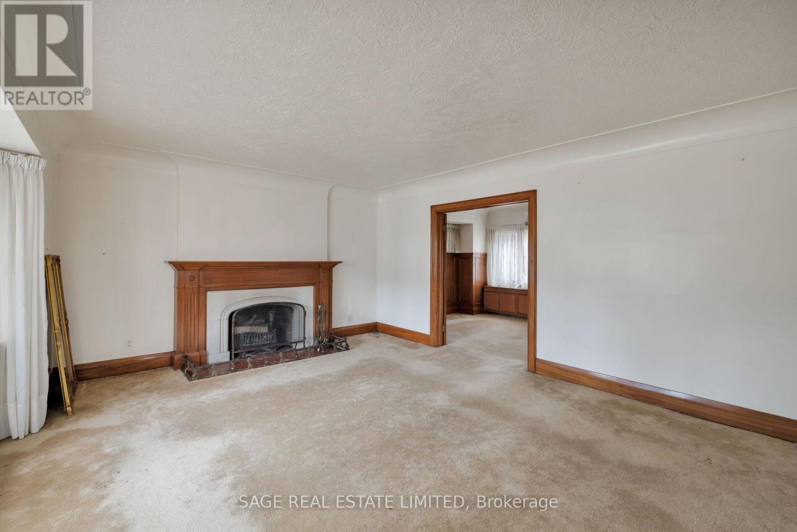 29 Strath Avenue, Toronto (Kingsway South), Ontario  M8X 1R2 - Photo 10 - W12913540