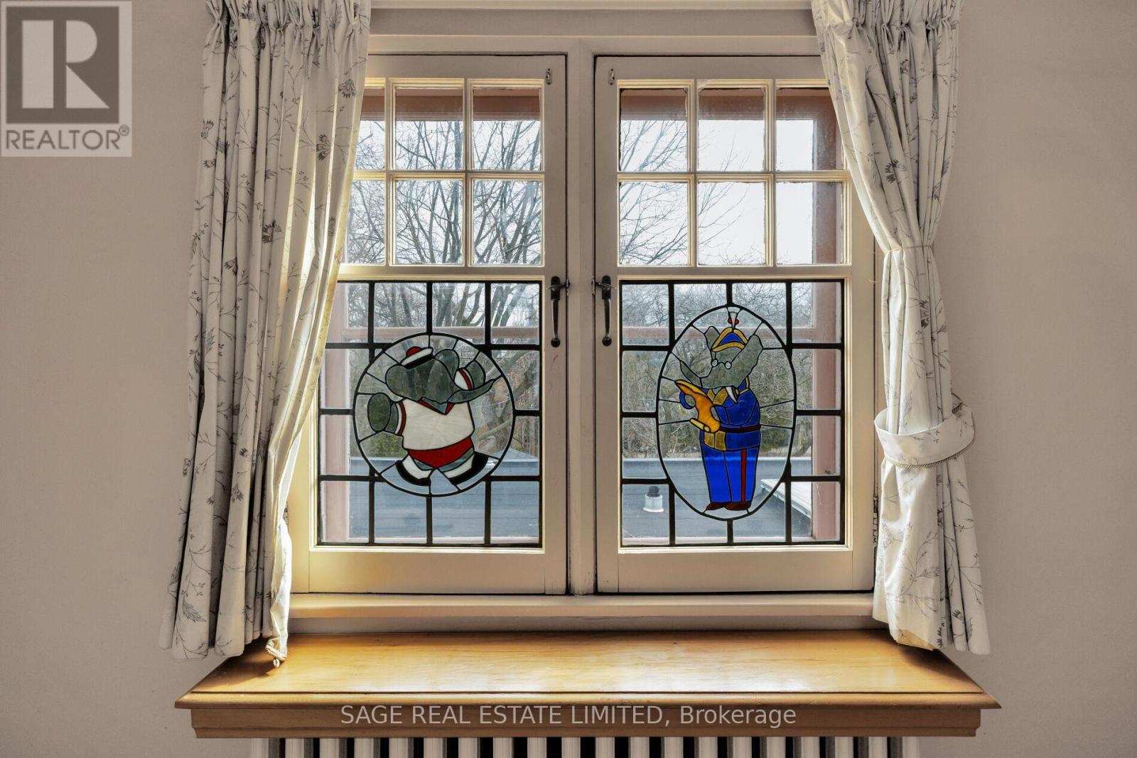 29 Strath Avenue, Toronto (Kingsway South), Ontario  M8X 1R2 - Photo 27 - W12913540