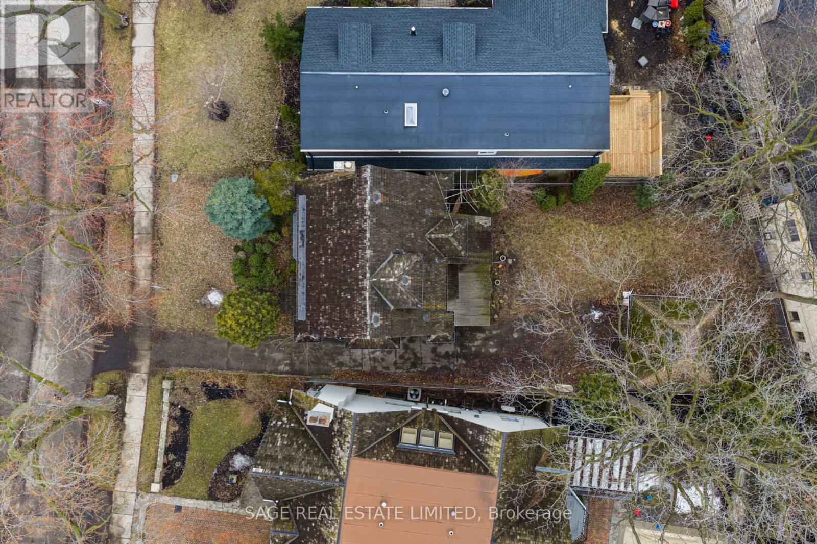 29 Strath Avenue, Toronto (Kingsway South), Ontario  M8X 1R2 - Photo 31 - W12913540