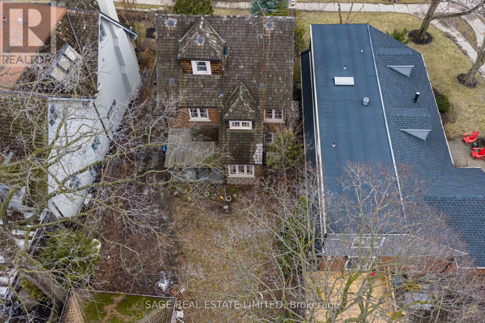 29 Strath Avenue, Toronto (Kingsway South), Ontario  M8X 1R2 - Photo 33 - W12913540