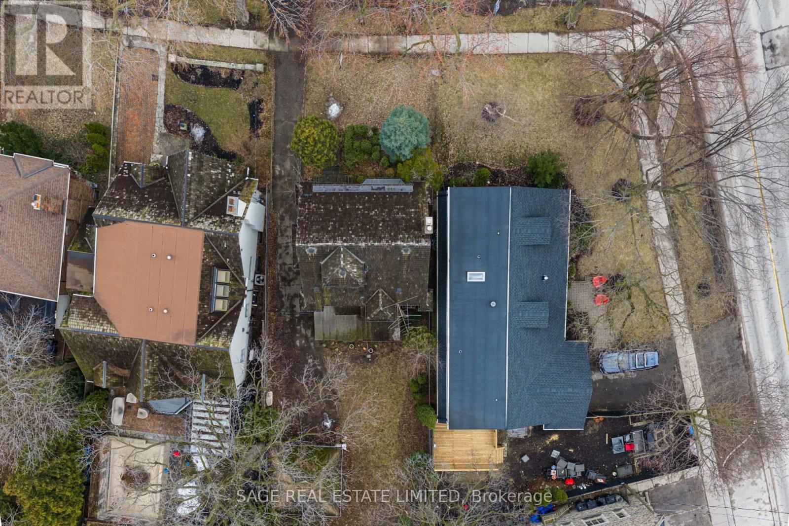 29 Strath Avenue, Toronto (Kingsway South), Ontario  M8X 1R2 - Photo 34 - W12913540