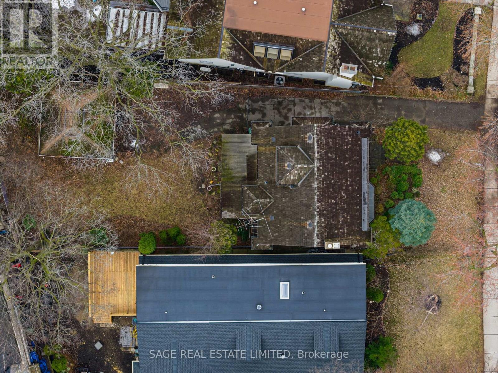 29 Strath Avenue, Toronto (Kingsway South), Ontario  M8X 1R2 - Photo 35 - W12913540