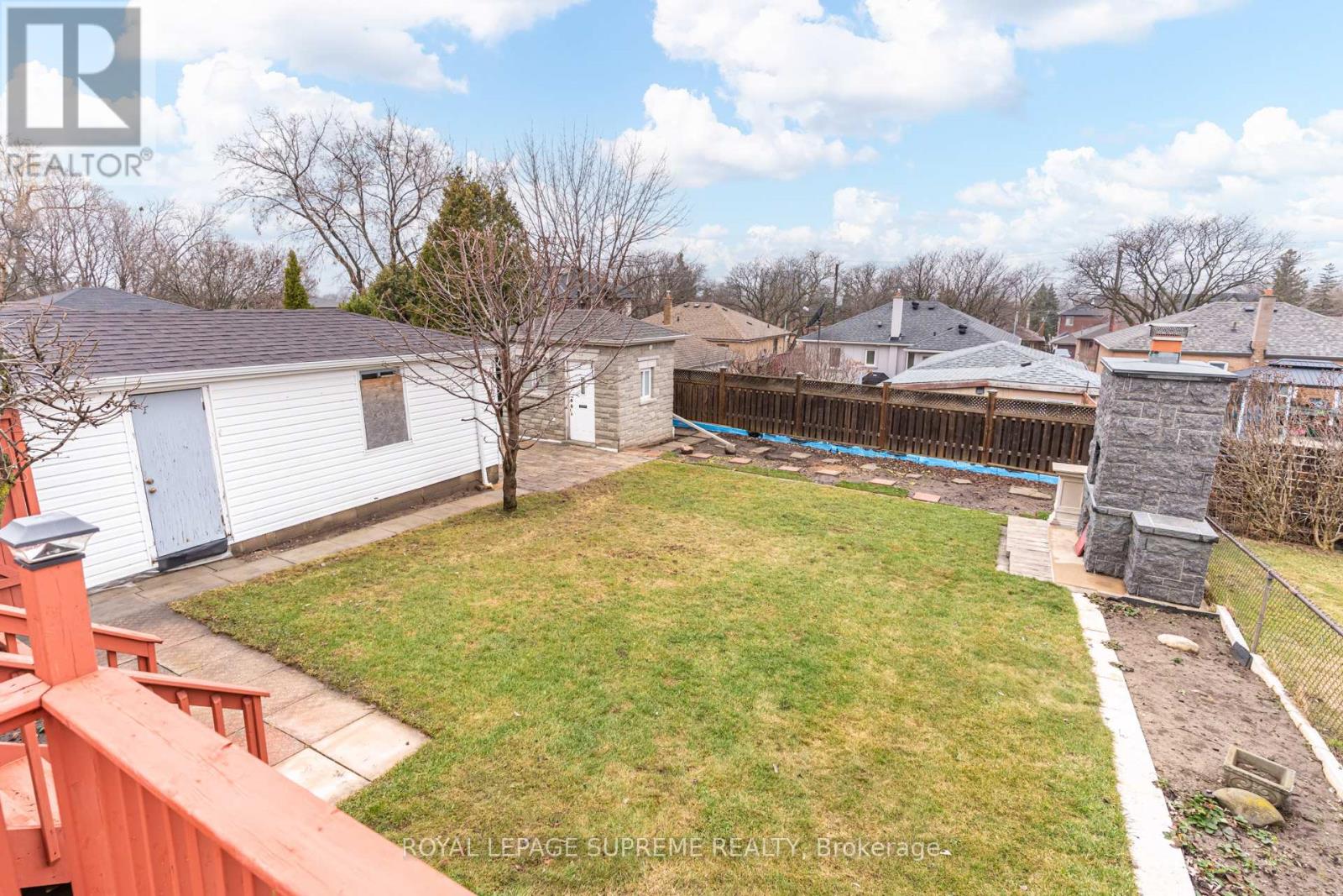 18 Fairweather Road, Toronto (Brookhaven-Amesbury), Ontario  M6M 4C7 - Photo 21 - W12913570