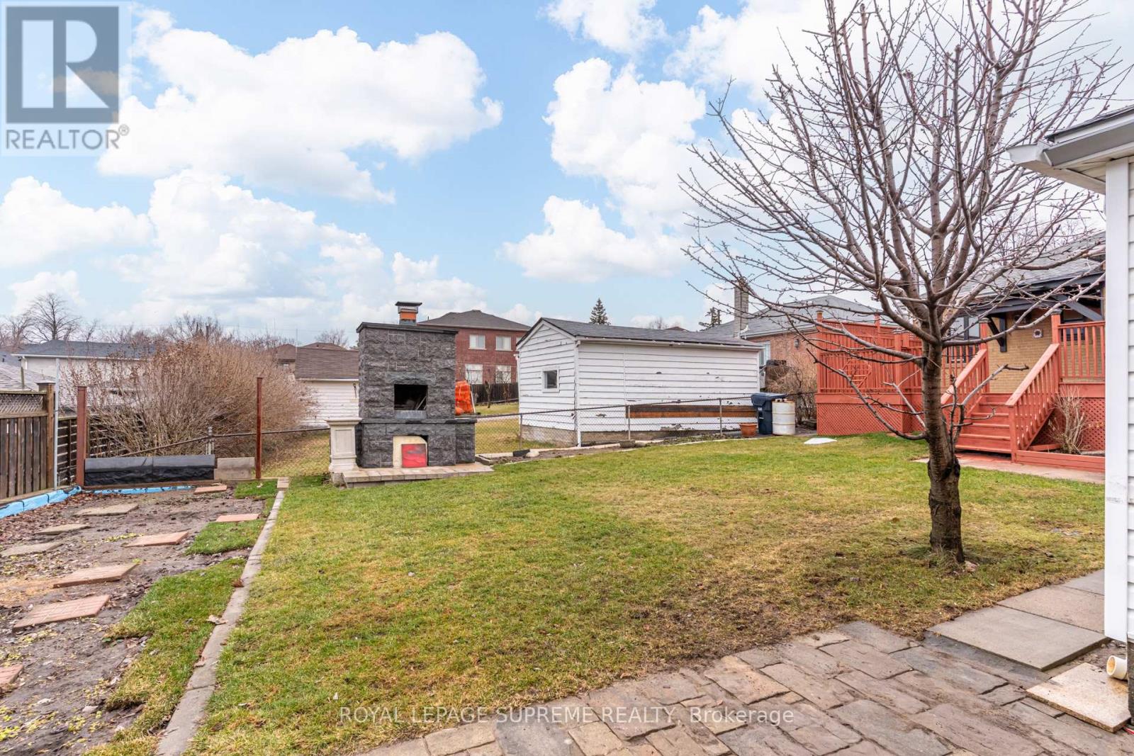 18 Fairweather Road, Toronto (Brookhaven-Amesbury), Ontario  M6M 4C7 - Photo 26 - W12913570