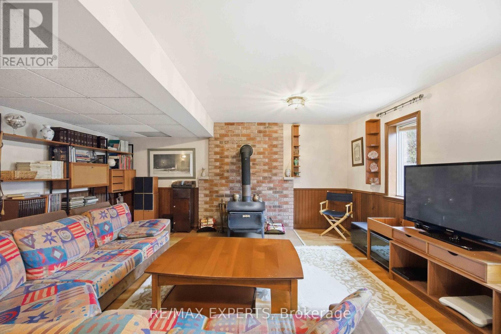 63 Riverside Drive, Toronto (Humber Summit), Ontario  M9L 1J2 - Photo 27 - W12913584