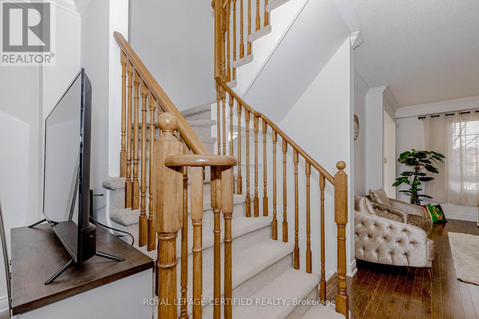 2509 Postmaster Drive, Oakville, Ontario  L6M 0L5 - Photo 10 - W12913616