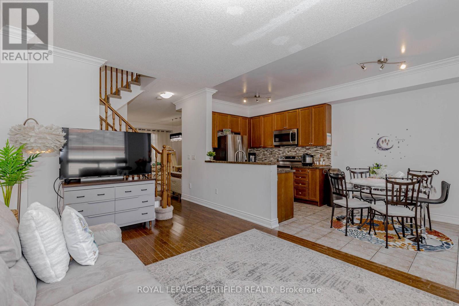 2509 Postmaster Drive, Oakville, Ontario  L6M 0L5 - Photo 13 - W12913616