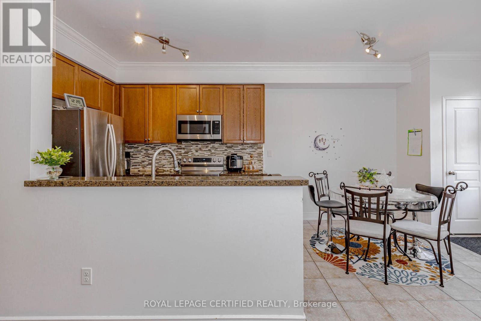 2509 Postmaster Drive, Oakville, Ontario  L6M 0L5 - Photo 15 - W12913616