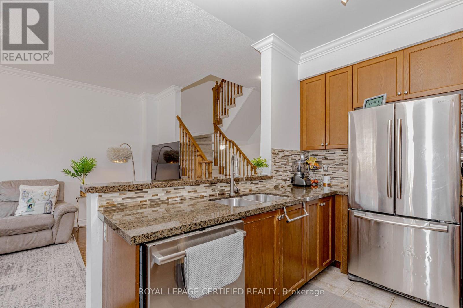 2509 Postmaster Drive, Oakville, Ontario  L6M 0L5 - Photo 17 - W12913616