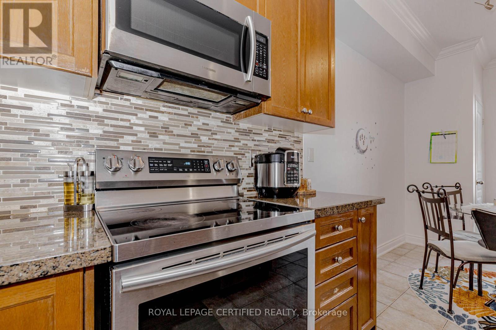 2509 Postmaster Drive, Oakville, Ontario  L6M 0L5 - Photo 19 - W12913616