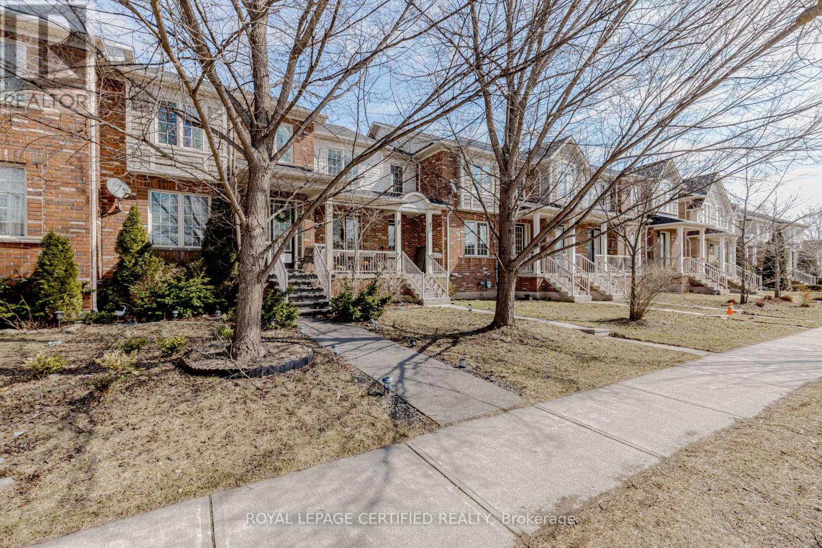 2509 Postmaster Drive, Oakville, Ontario  L6M 0L5 - Photo 2 - W12913616