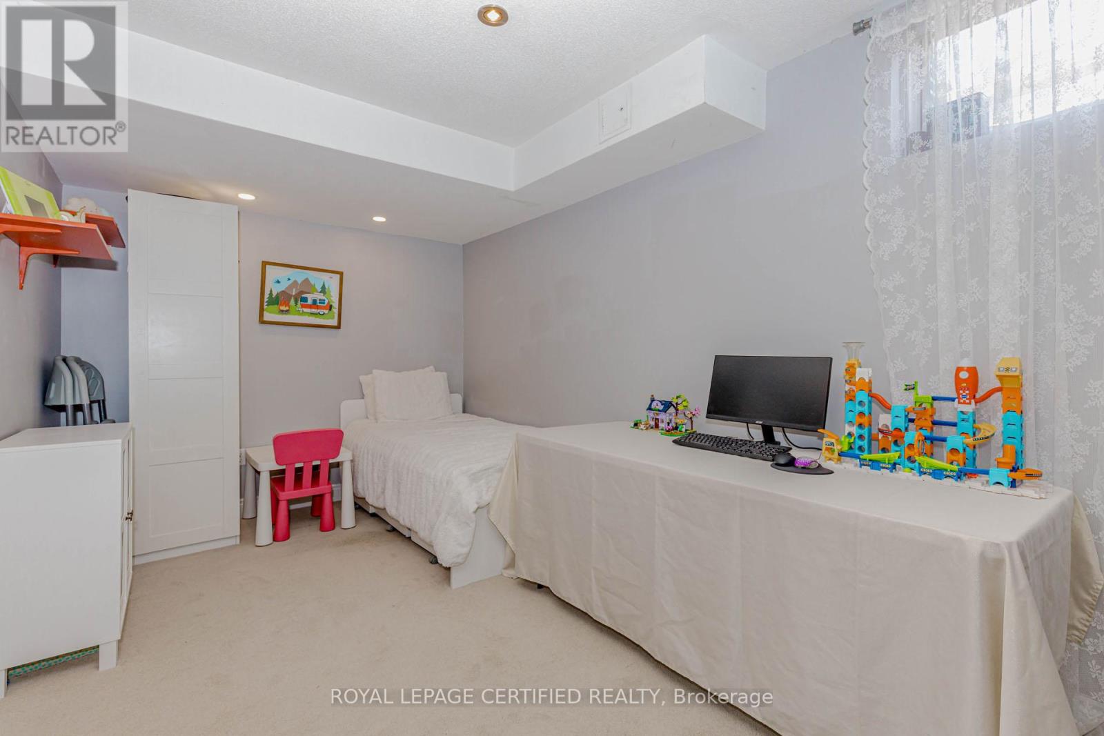 2509 Postmaster Drive, Oakville, Ontario  L6M 0L5 - Photo 41 - W12913616