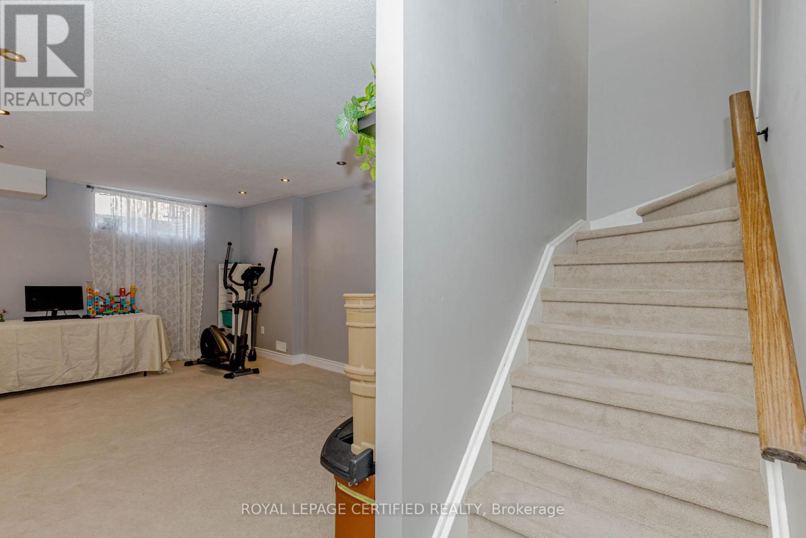 2509 Postmaster Drive, Oakville, Ontario  L6M 0L5 - Photo 44 - W12913616