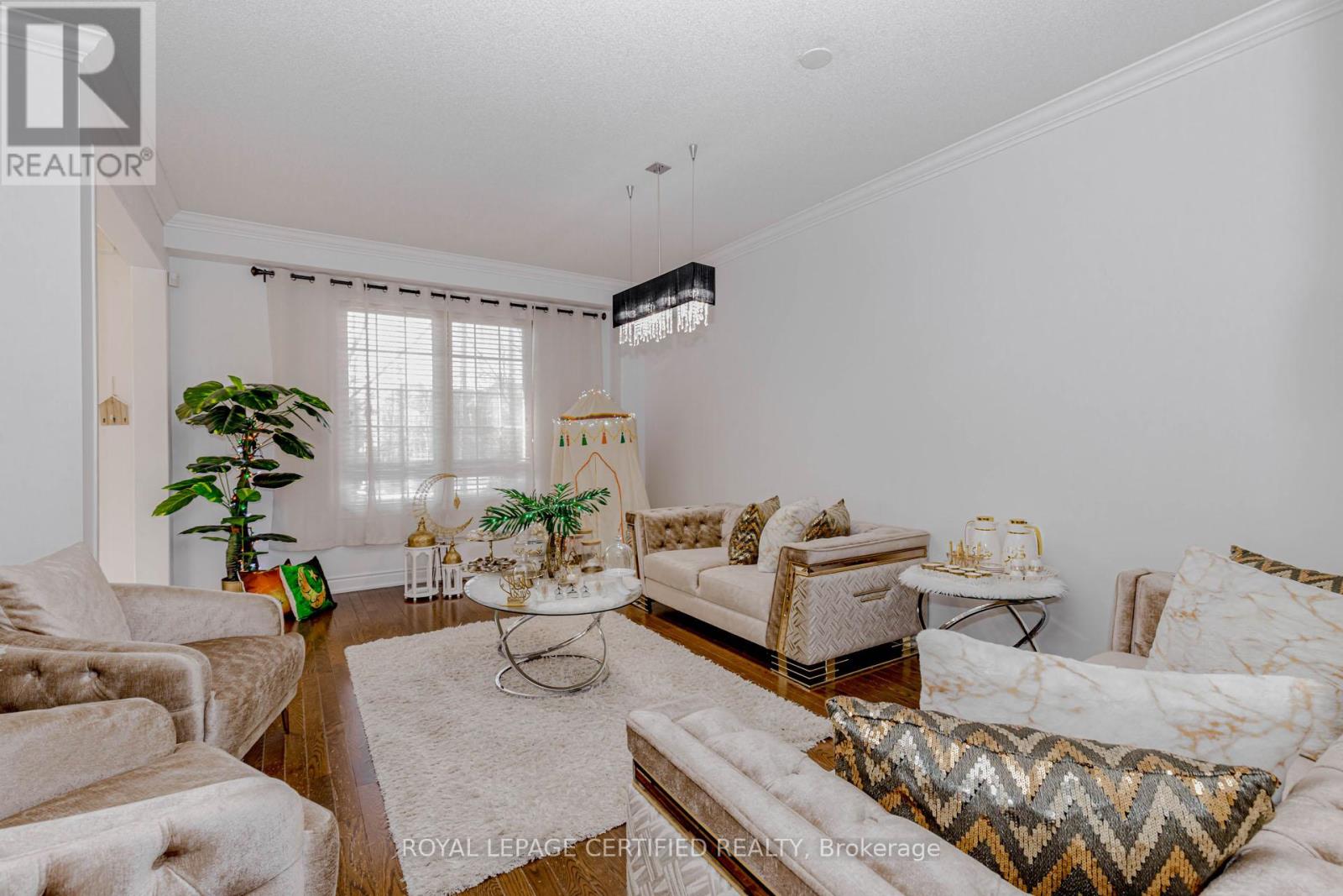 2509 Postmaster Drive, Oakville, Ontario  L6M 0L5 - Photo 6 - W12913616