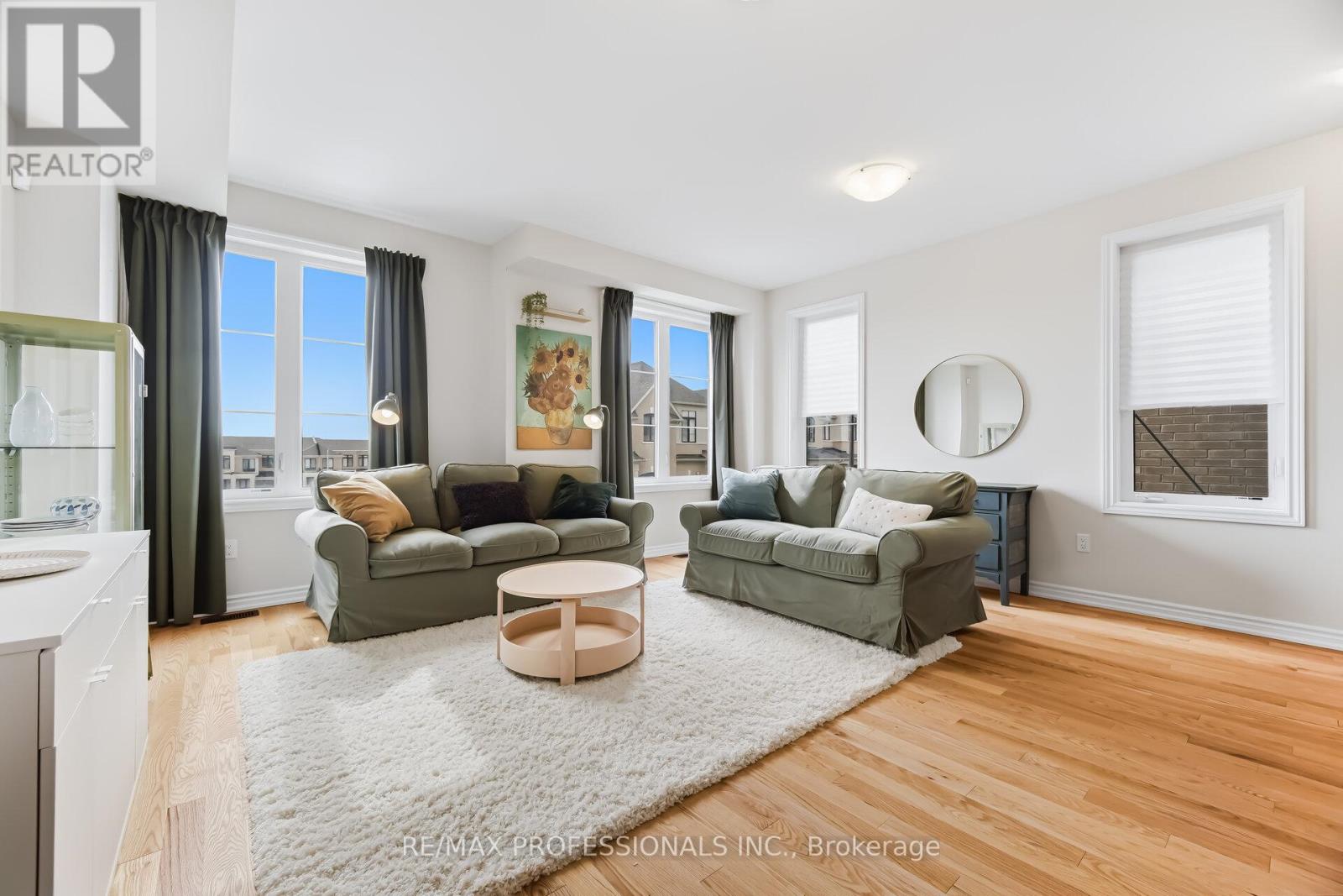 1401 National Common, Burlington, Ontario L7P 0V7 - Photo 10 - W12913654