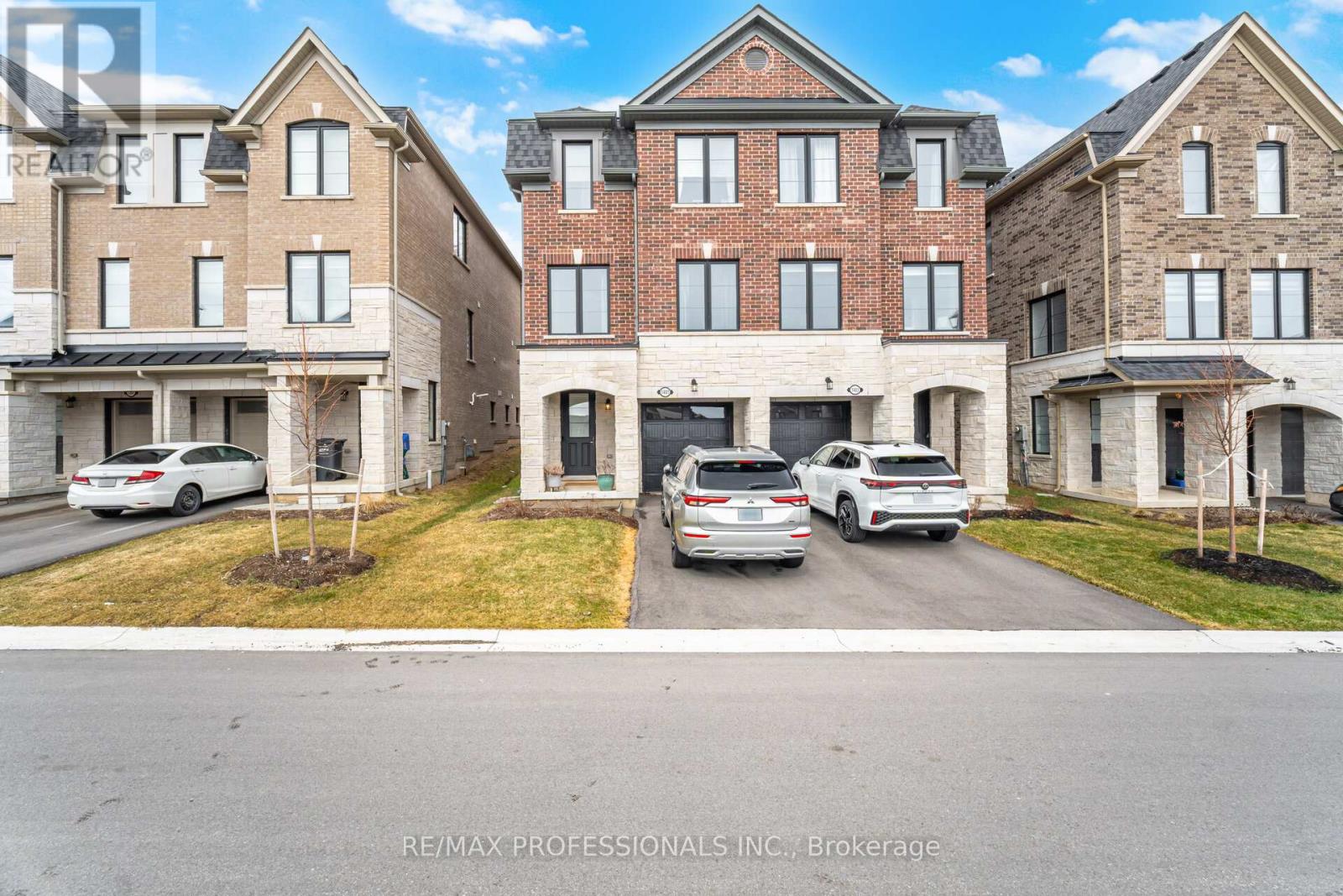 1401 National Common, Burlington, Ontario L7P 0V7 - Photo 2 - W12913654