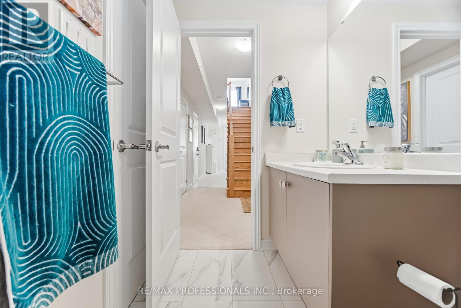 1401 National Common, Burlington, Ontario L7P 0V7 - Photo 8 - W12913654