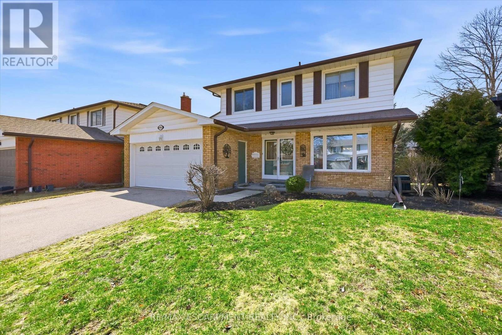 478 Featherstone Court, Burlington (Shoreacres), Ontario  L7L 5K1 - Photo 3 - W12913670