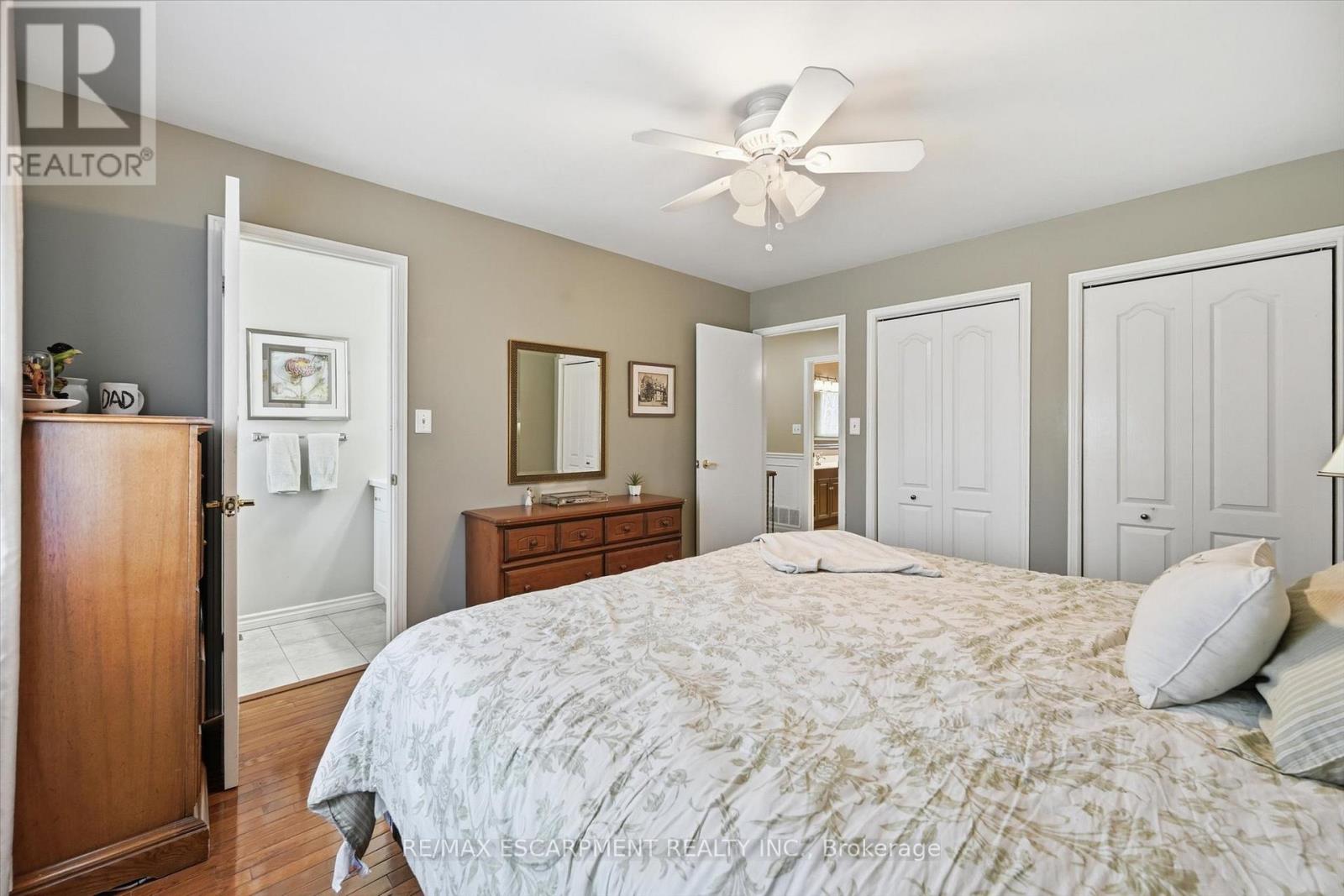 478 Featherstone Court, Burlington (Shoreacres), Ontario  L7L 5K1 - Photo 36 - W12913670