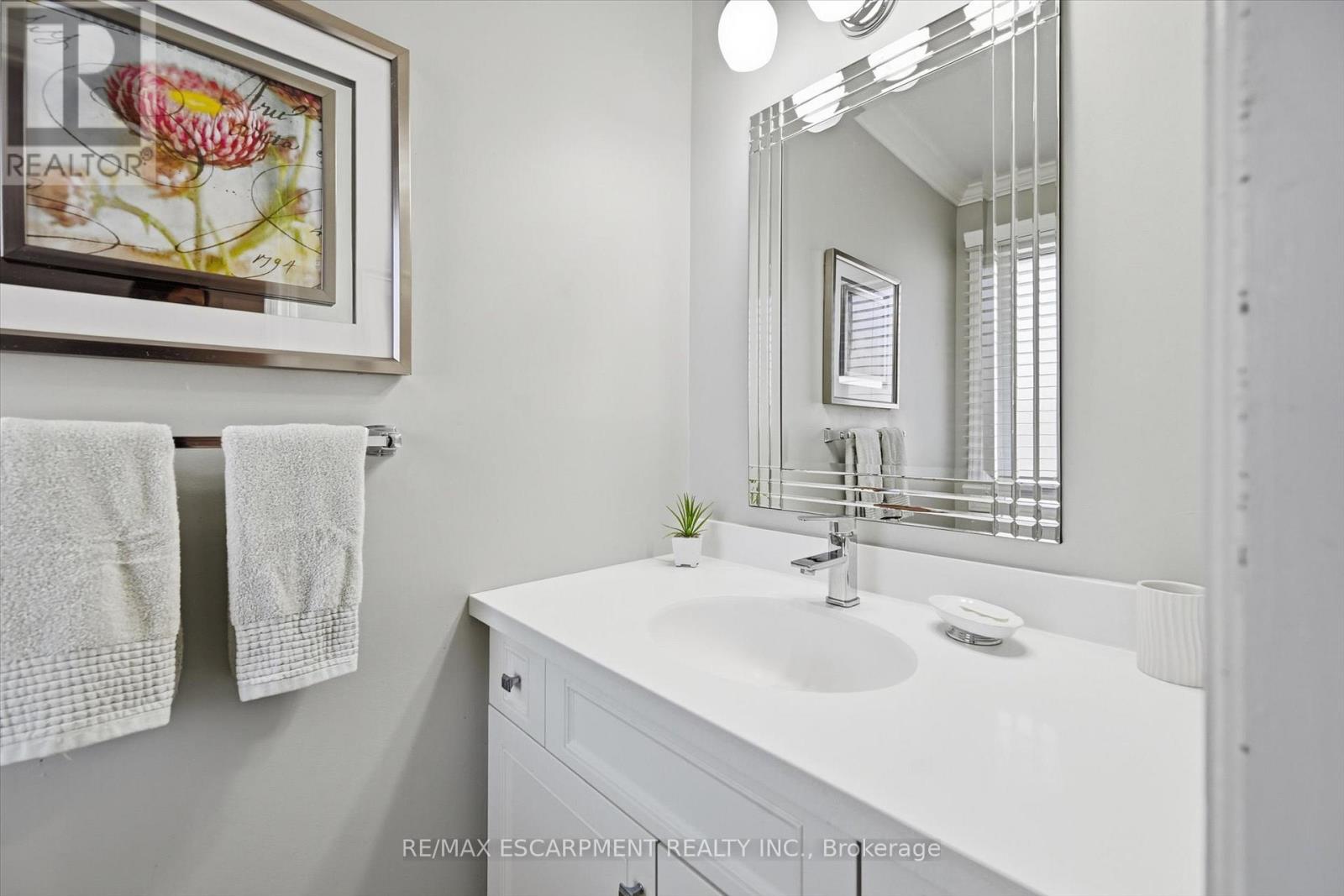 478 Featherstone Court, Burlington (Shoreacres), Ontario  L7L 5K1 - Photo 37 - W12913670