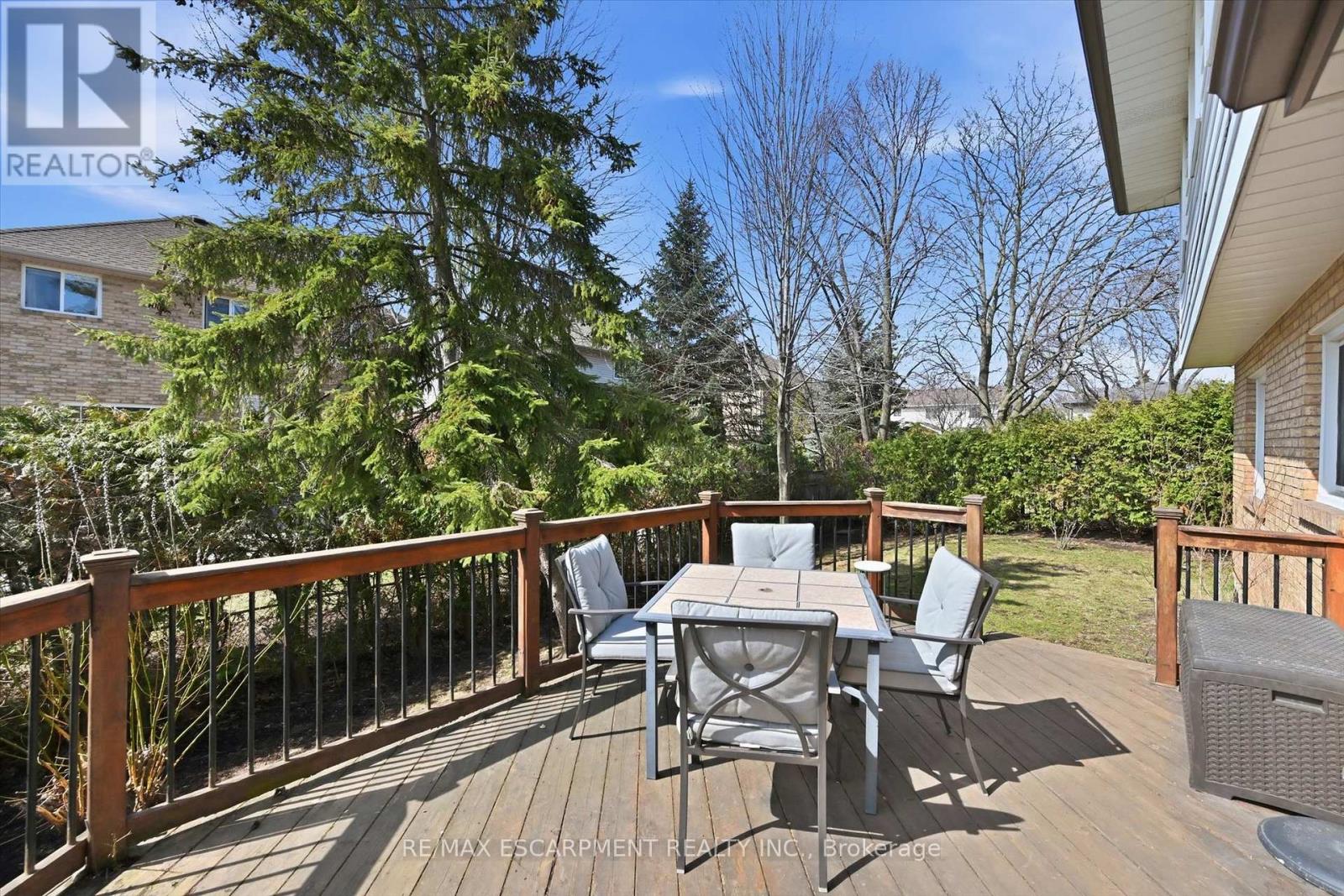 478 Featherstone Court, Burlington (Shoreacres), Ontario  L7L 5K1 - Photo 47 - W12913670