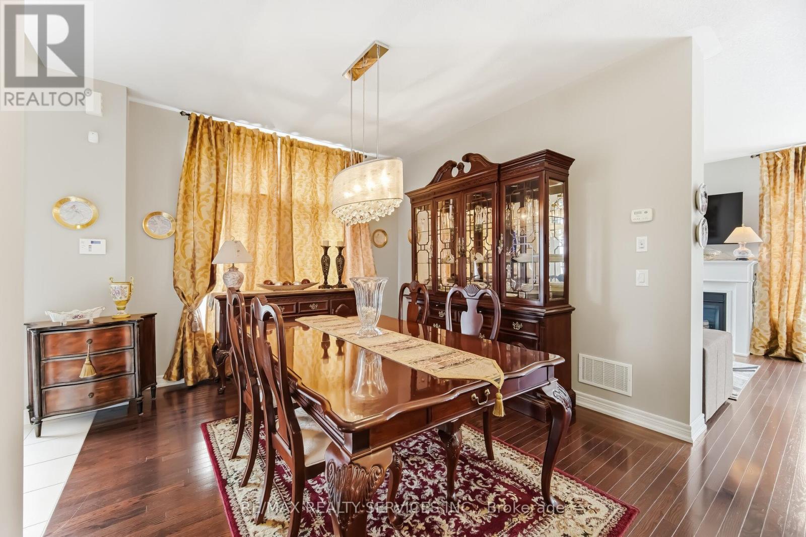 93 Learmont Avenue, Caledon, Ontario  L7C 3R4 - Photo 11 - W12913748